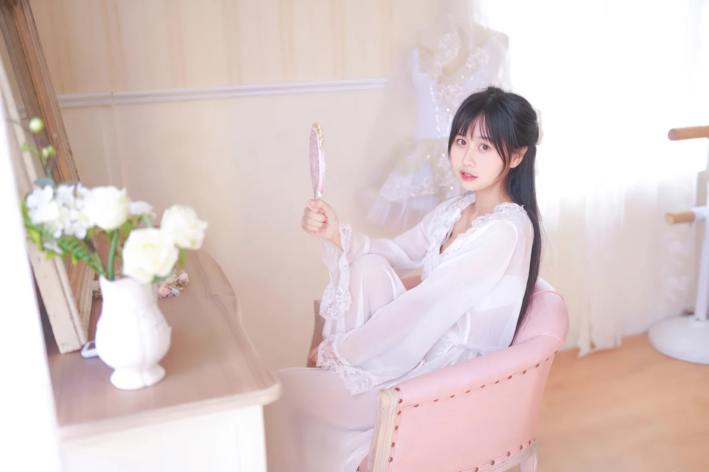 萌芽儿o0 - 白茶清欢 [22P-145MB]